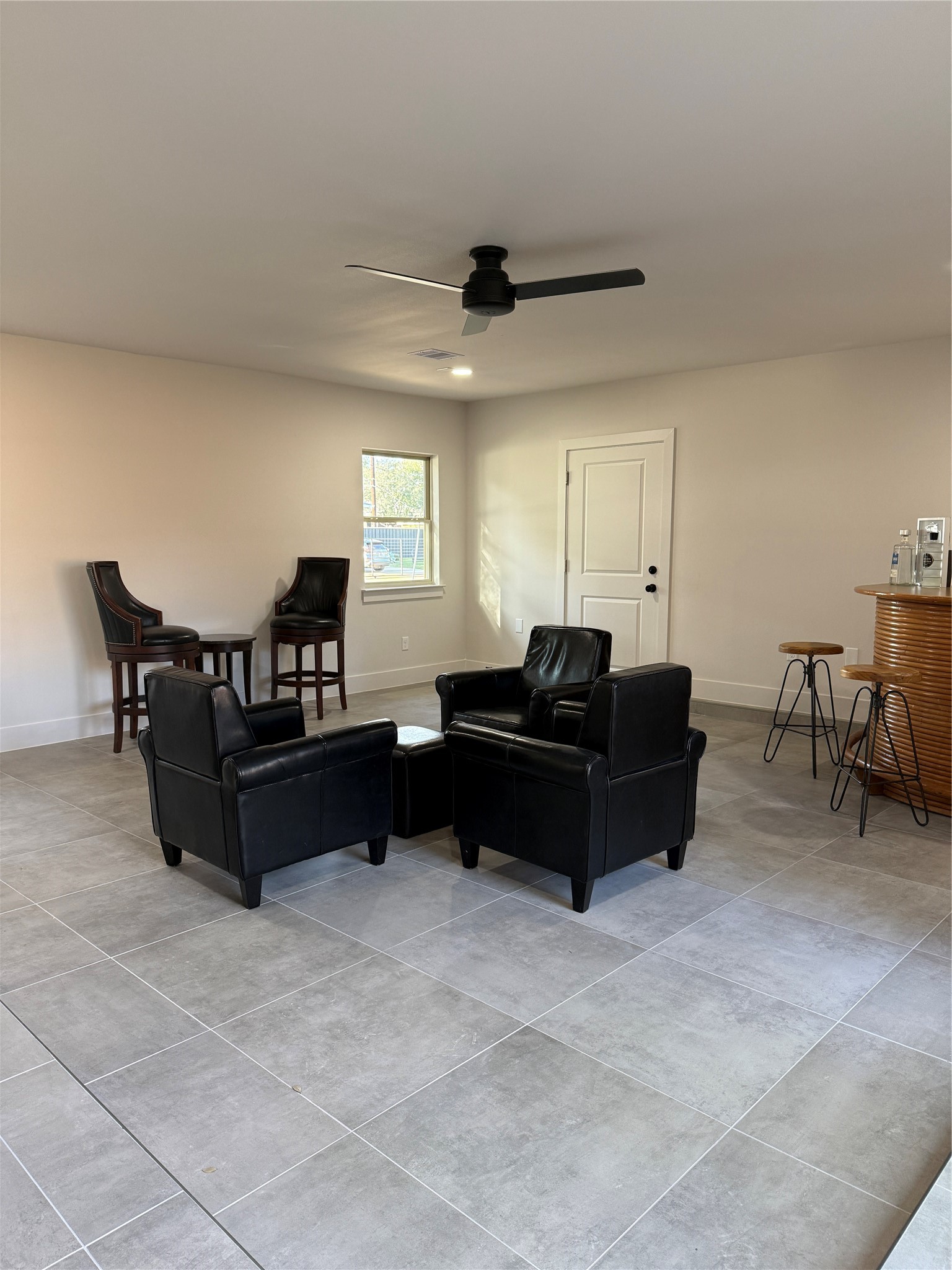 4301 Charleston Street Houston, TX 77021 - Photo 24 of 24 Family Room/Den
