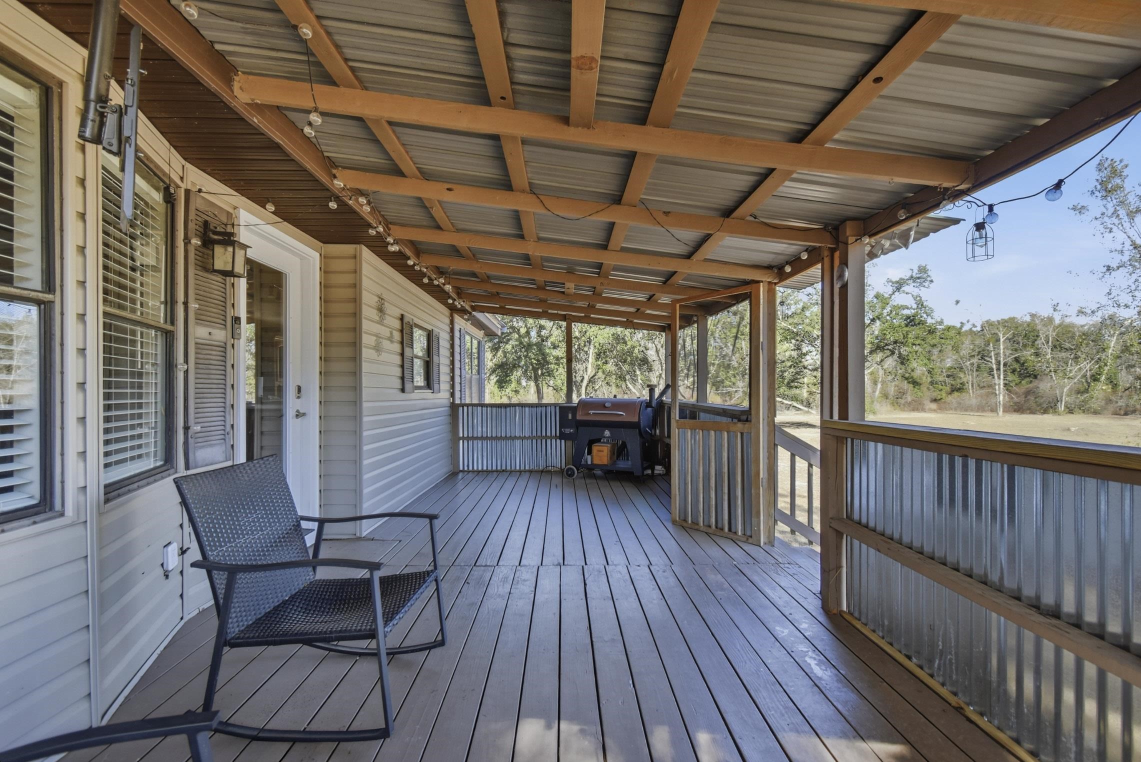 933 Northeast Fir Street Pinetta, FL 32350 - Photo 7 of 37