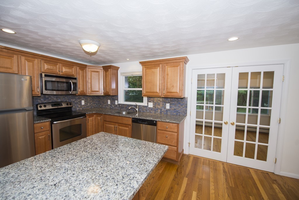 43 Jayne Road Needham, MA 02494 - Photo 6 of 23