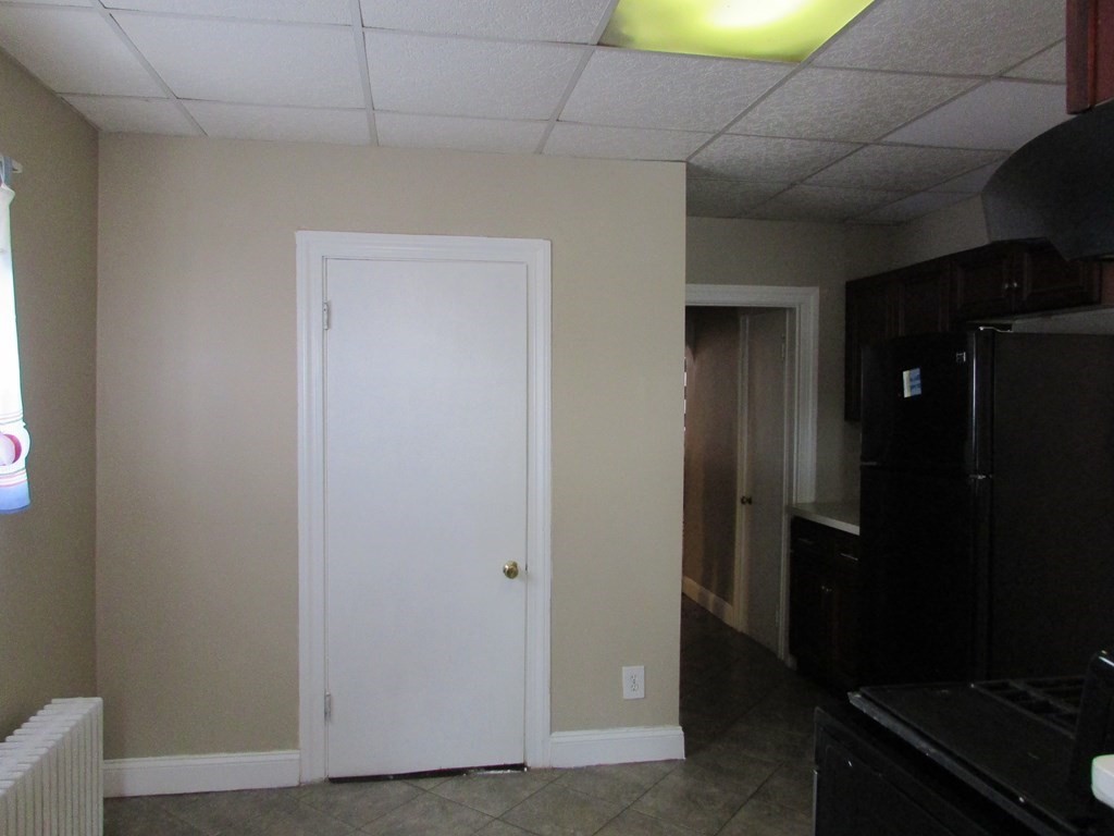 37 Circuit Avenue East Worcester, MA 01603 - Photo 13 of 40