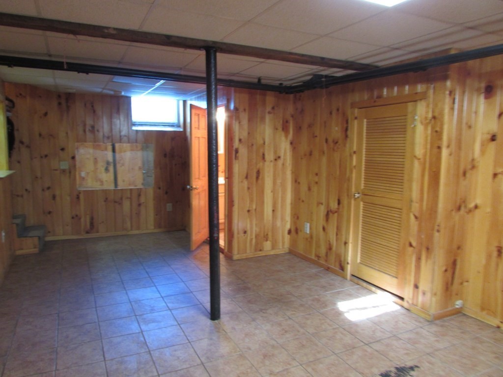 37 Circuit Avenue East Worcester, MA 01603 - Photo 20 of 40