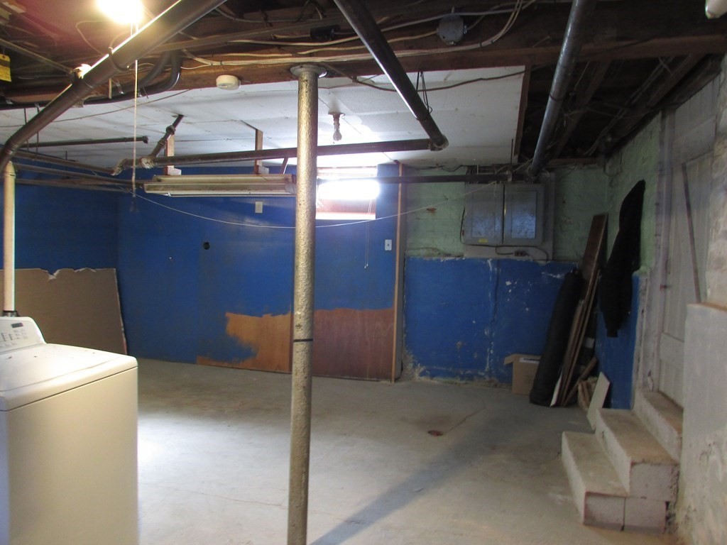 37 Circuit Avenue East Worcester, MA 01603 - Photo 24 of 40