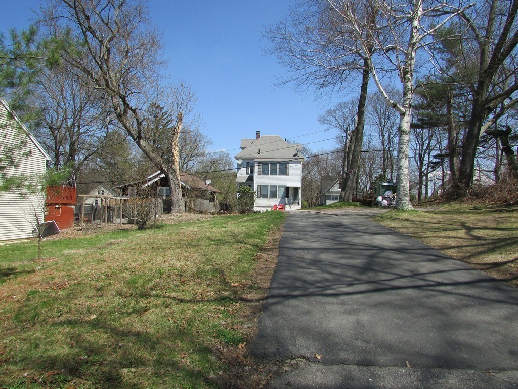 37 Circuit Avenue East Worcester, MA 01603 - Photo 5 of 40