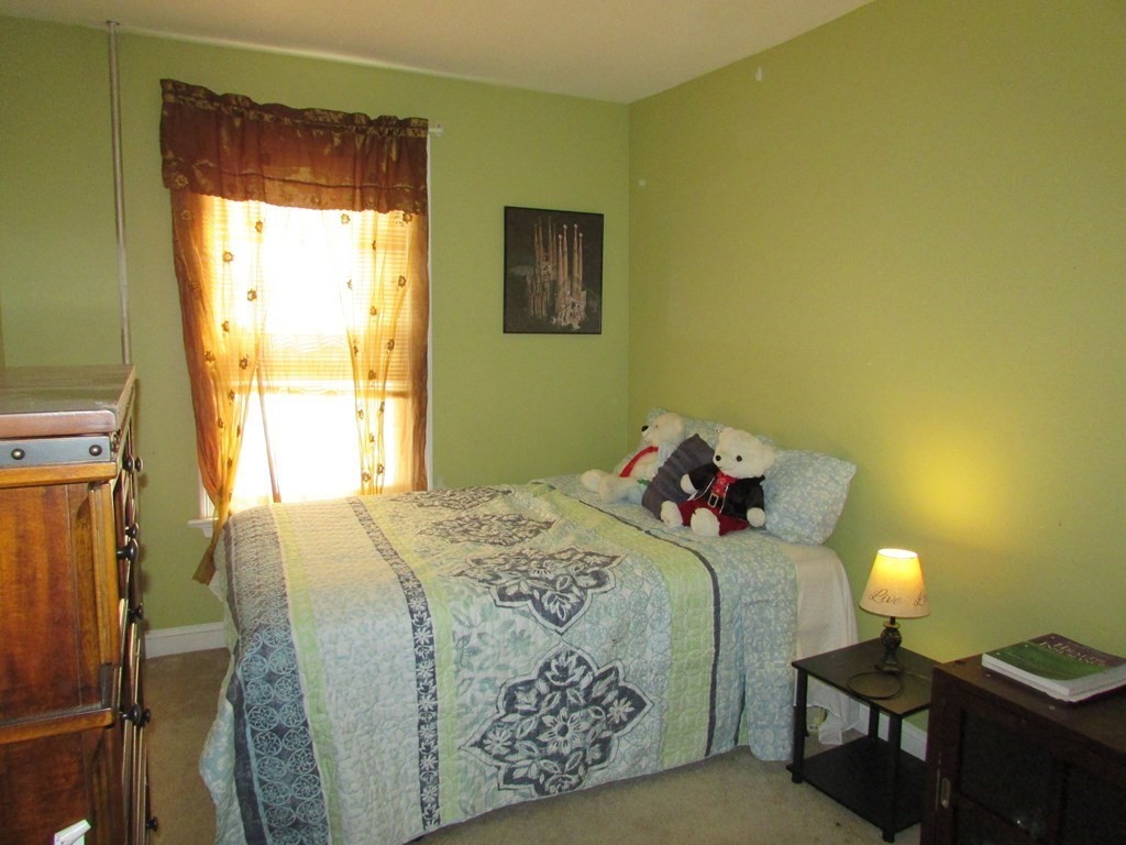 37 Circuit Avenue East Worcester, MA 01603 - Photo 10 of 40