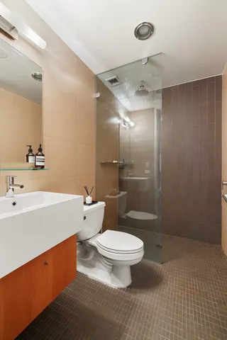 $2,345,000 | 124 West 24th Street, Unit PHD | Chelsea