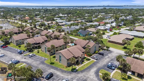 $2,650 | 1145 North Shannon Avenue, Unit 39, Indialantic, FL 32903