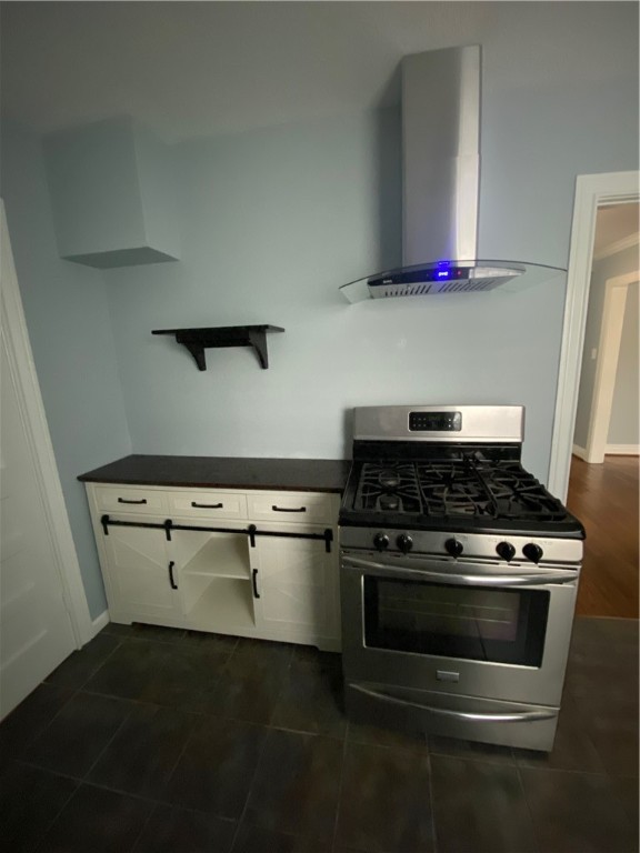 2806 Topeka Street Corpus Christi, TX 78404 - Photo 8 of 12 a stove top oven sitting inside of a kitchen