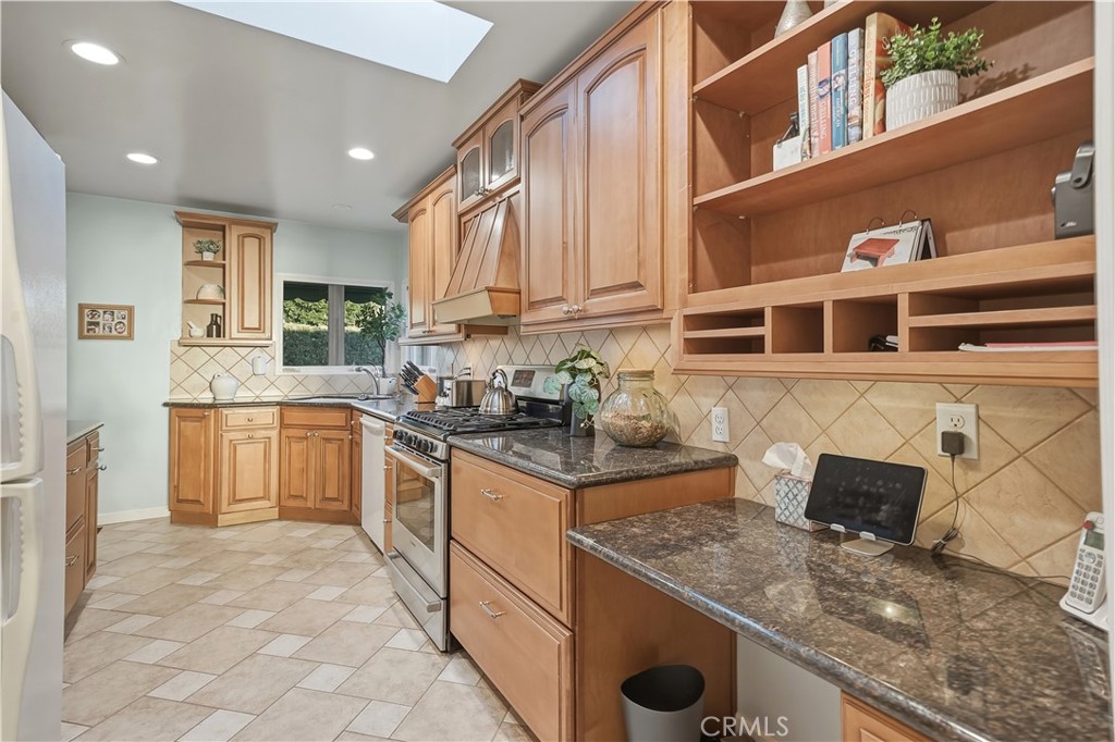 6754 North Provence Road San Gabriel, CA 91775 - Photo 4 of 14