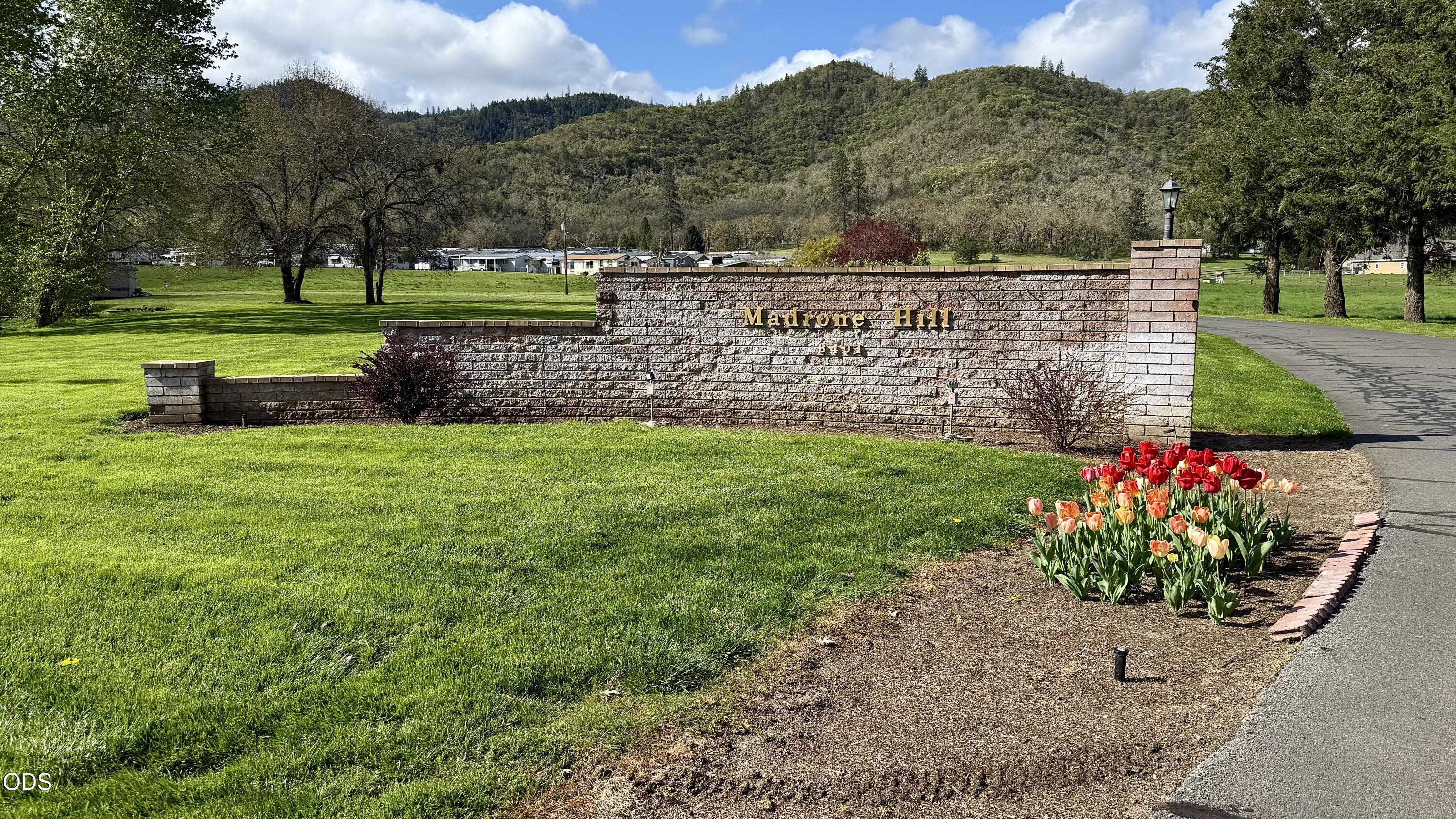 8401 Old Stage Road, Unit 65 Central Point, OR 97502 - Photo 31 of 40