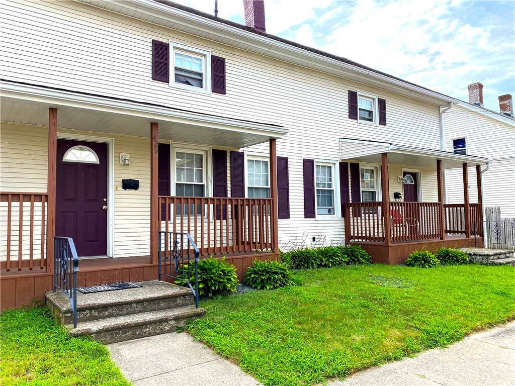 429 Rathbun Street Woonsocket, RI 02895 - Photo 2 of 31