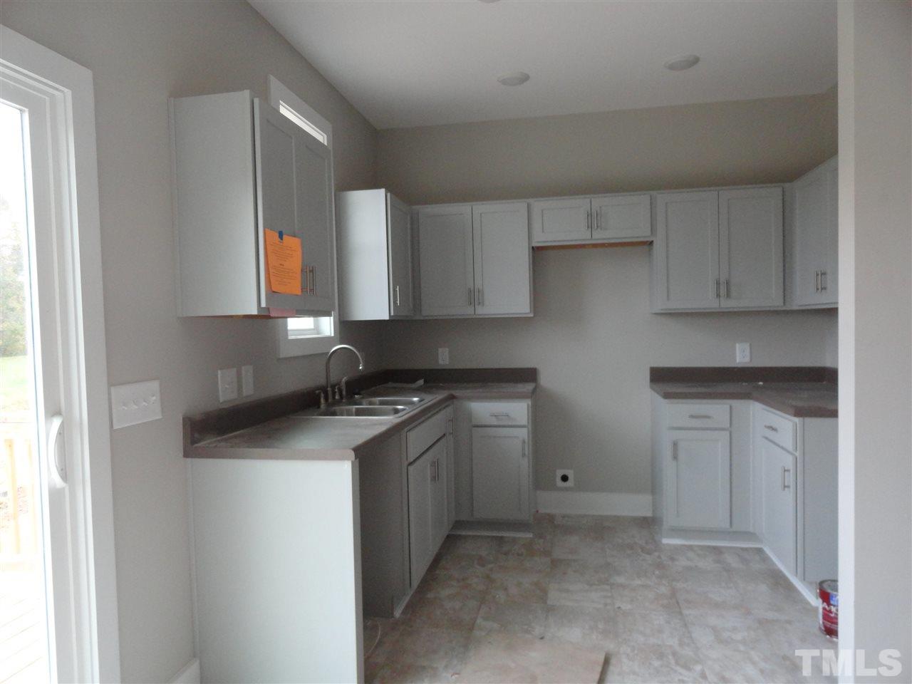 4640 Thomas Road Henderson, NC 27537 - Photo 7 of 12