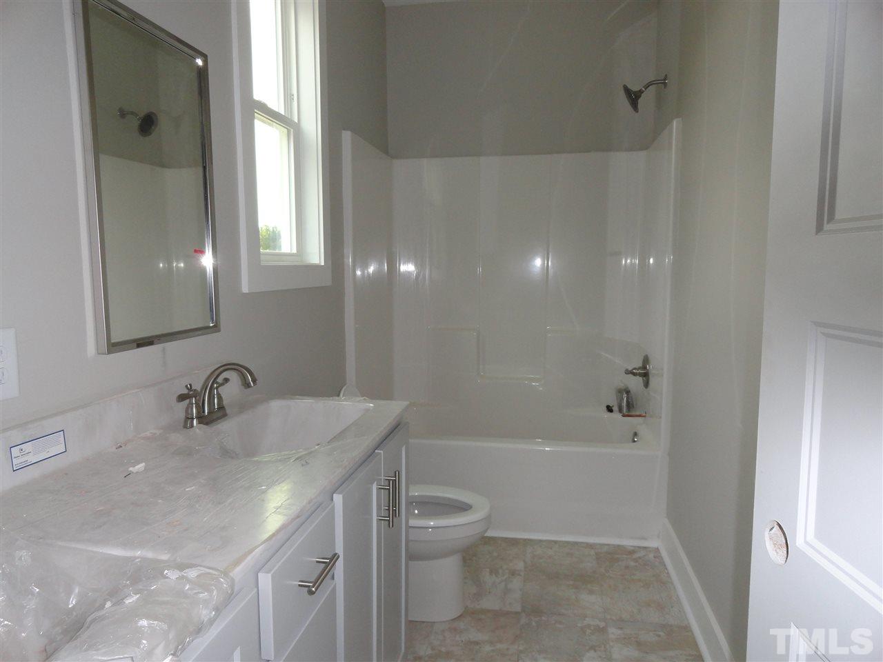 4640 Thomas Road Henderson, NC 27537 - Photo 8 of 12