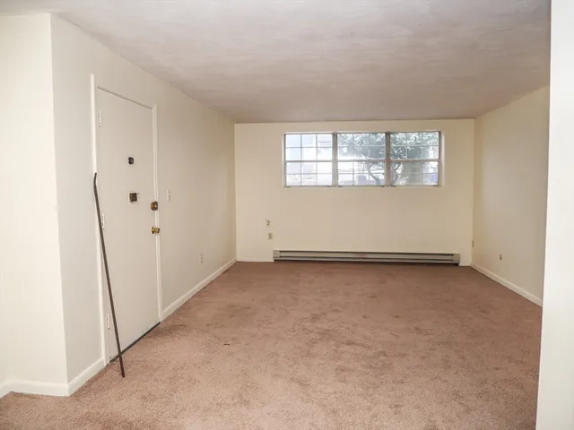 $2,000 | 116 River Street, Unit 1, Boston, MA 02126