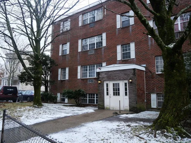 $2,000 | 116 River Street, Unit 1, Boston, MA 02126