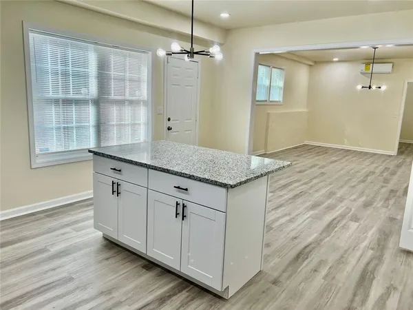 $1,500 | 4001 Oak Field Drive, Loganville, GA 30052