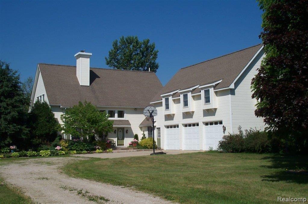 5116 Pingree Road Howell, MI 48843 - Photo 1 of 14 DCP_5227.JPG