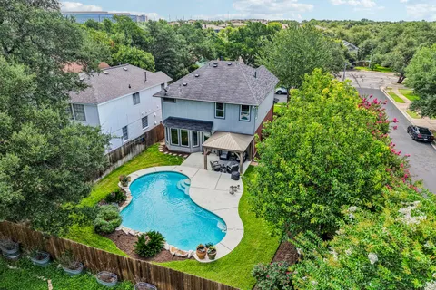 $525,000 | 7400 Peabody Drive, Austin, TX 78729