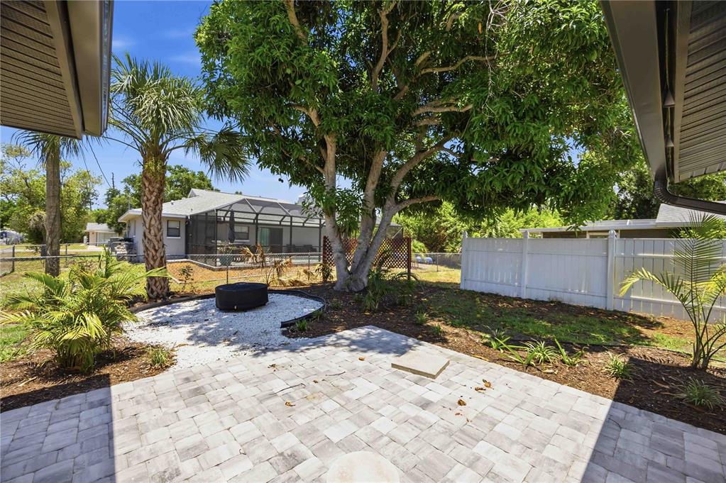 386 Cabana Road Venice, FL 34293 - Photo 41 of 56