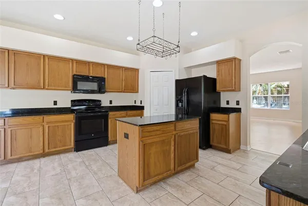 $3,400 | 2631 Queen Alberta Drive, Valrico, FL 33596