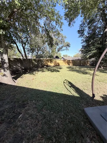 $1,750 | 1802 Oaklawn Street, Sugar Land, TX 77498