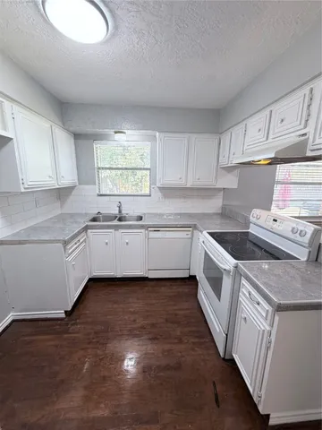 $1,750 | 1802 Oaklawn Street, Sugar Land, TX 77498