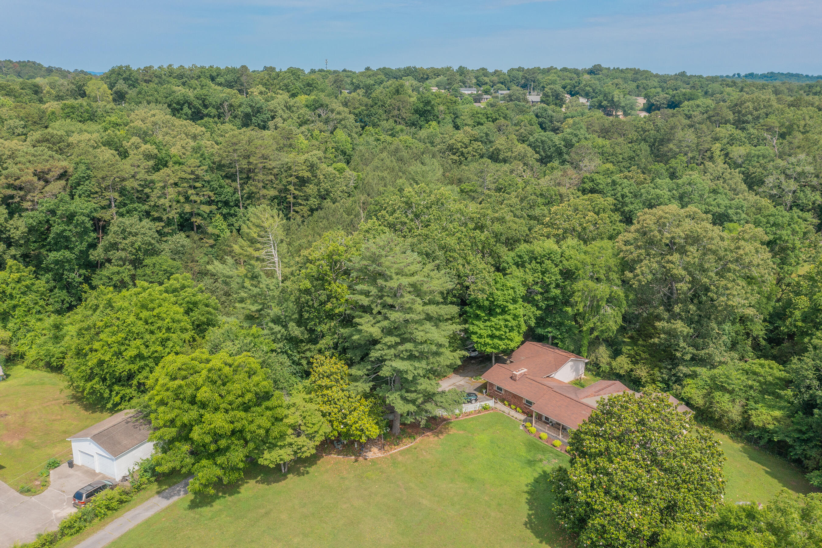 9527 East Brainerd Road Chattanooga, TN 37421 - Photo 49 of 52 9527 E Brainerd Aerial HD-5