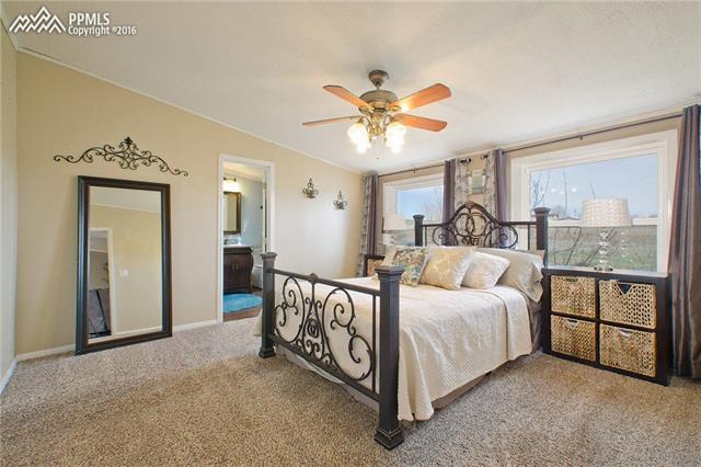 17330 Max Road Peyton, CO 80831 - Photo 11 of 31 Gallery Image 11