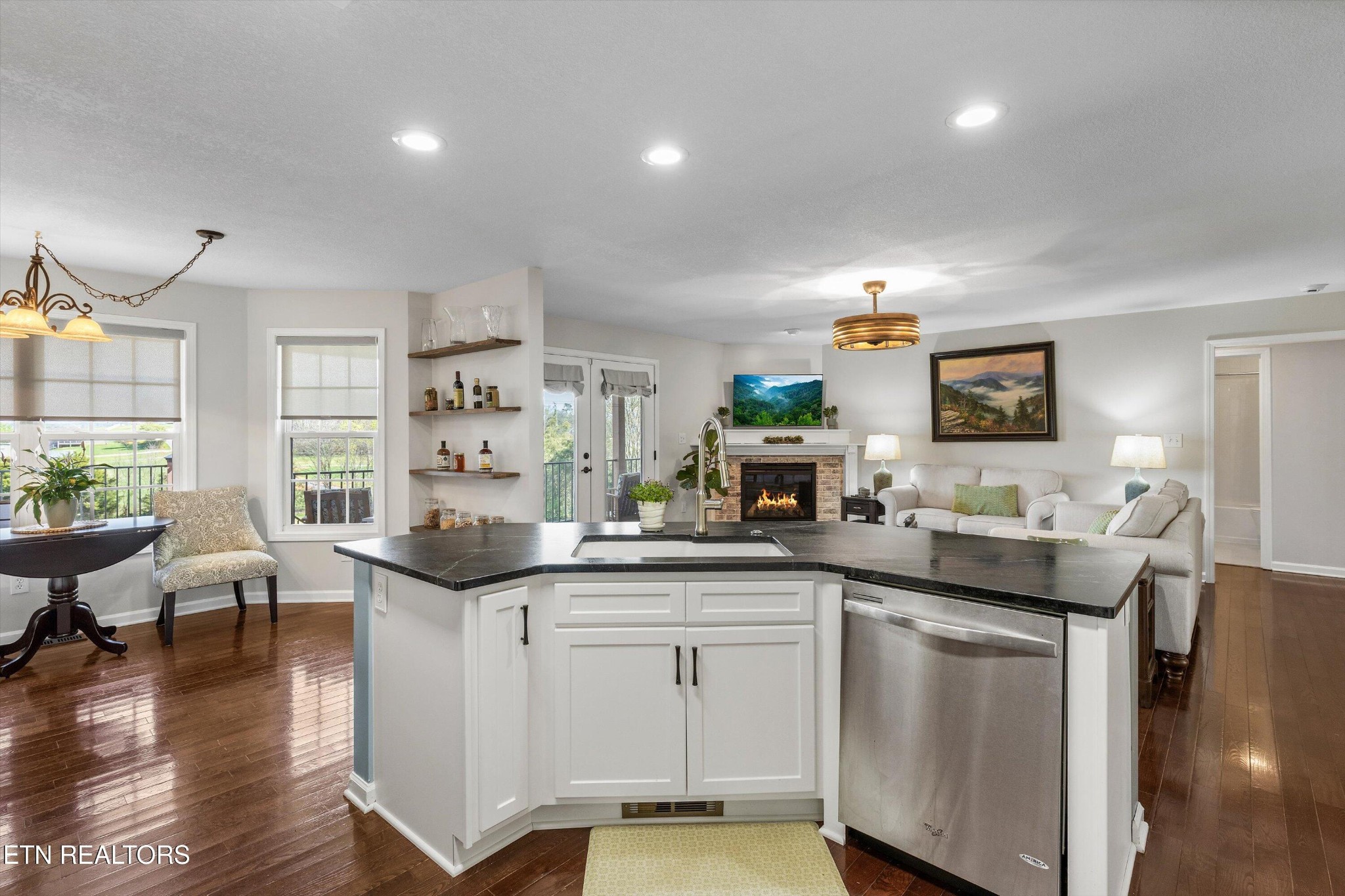 1028 Disco Loop Road Friendsville, TN 37737 - Photo 11 of 46 Gallery Image 11