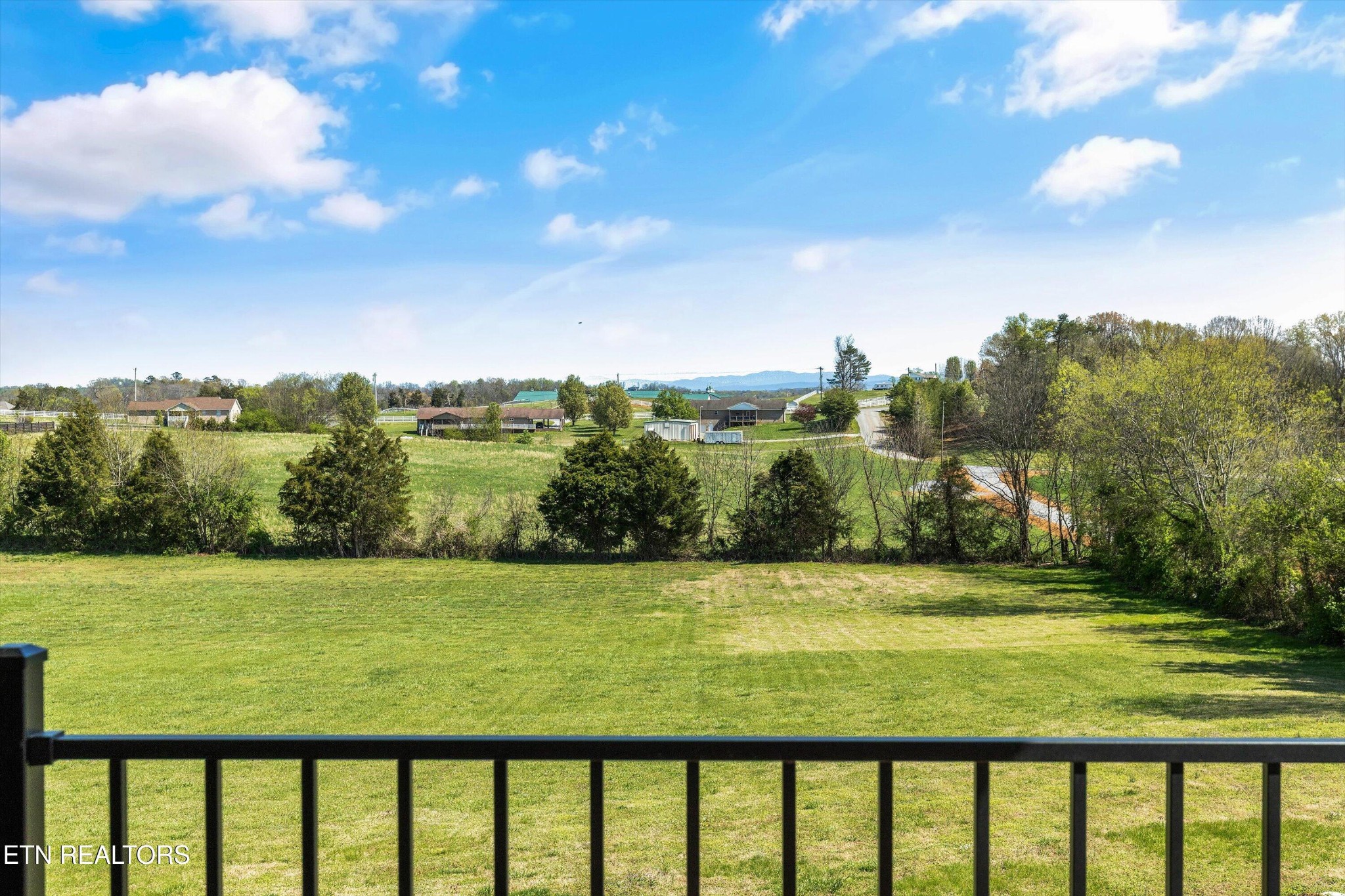 1028 Disco Loop Road Friendsville, TN 37737 - Photo 36 of 46 Gallery Image 36