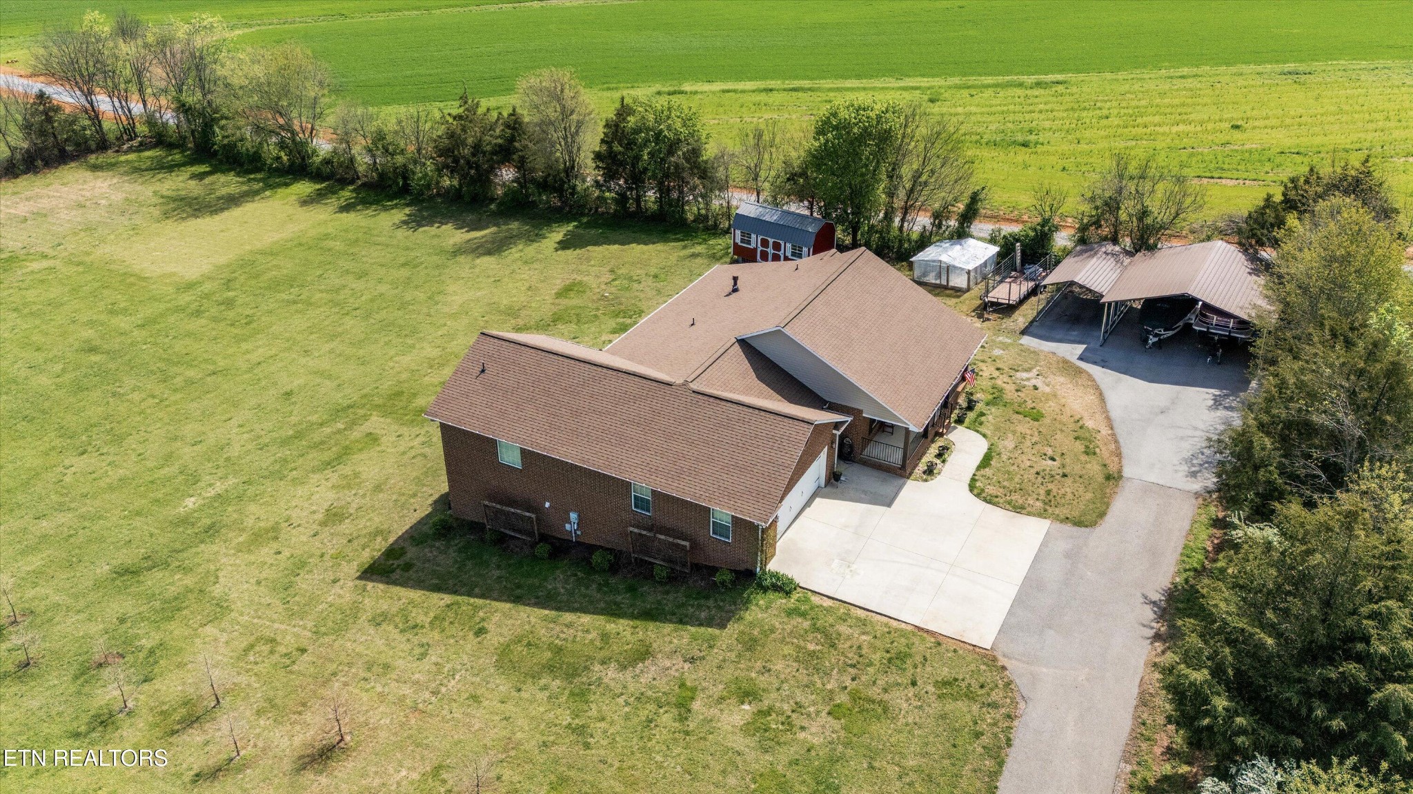1028 Disco Loop Road Friendsville, TN 37737 - Photo 40 of 46 Gallery Image 40
