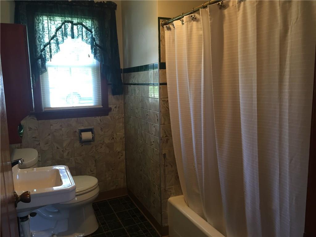 2014 Marshall Street Tarentum, PA 15084 - Photo 11 of 20 Gallery Image 11