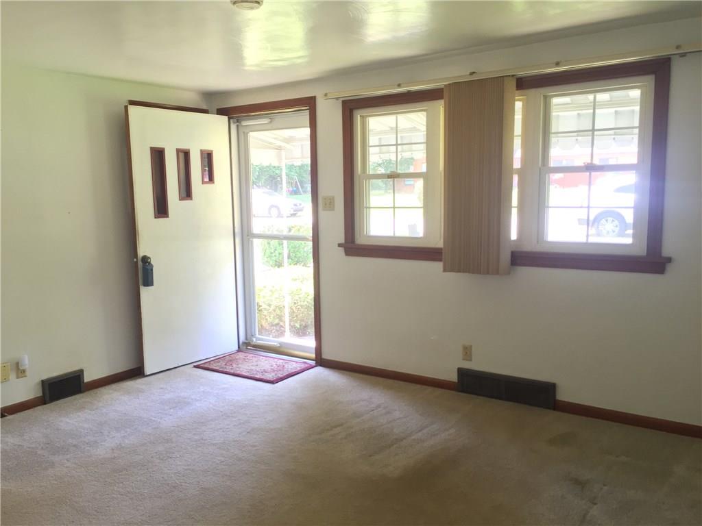 2014 Marshall Street Tarentum, PA 15084 - Photo 6 of 20 Gallery Image 6