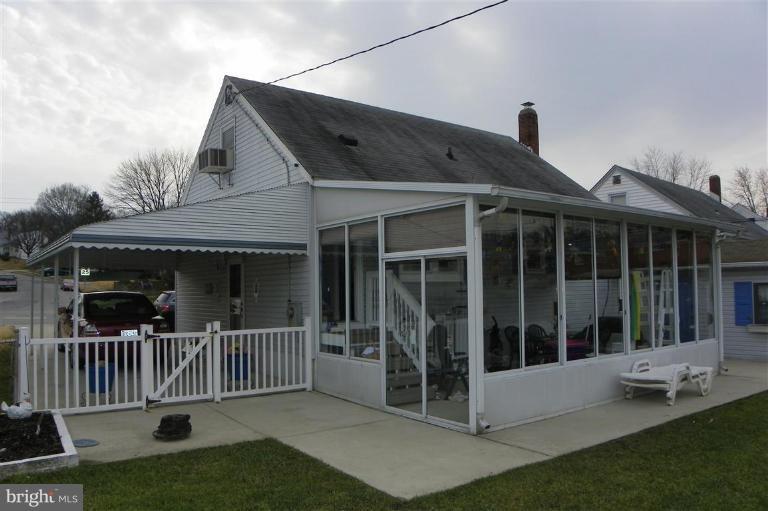 1206 June Road Halethorpe, MD 21227 - Photo 12 of 22 Exterior (Rear)