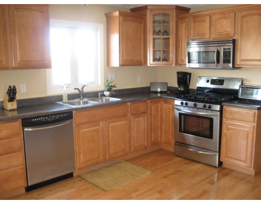 39 Mohave Road Worcester, MA 01606 - Photo 2 of 14 Gallery Image 2