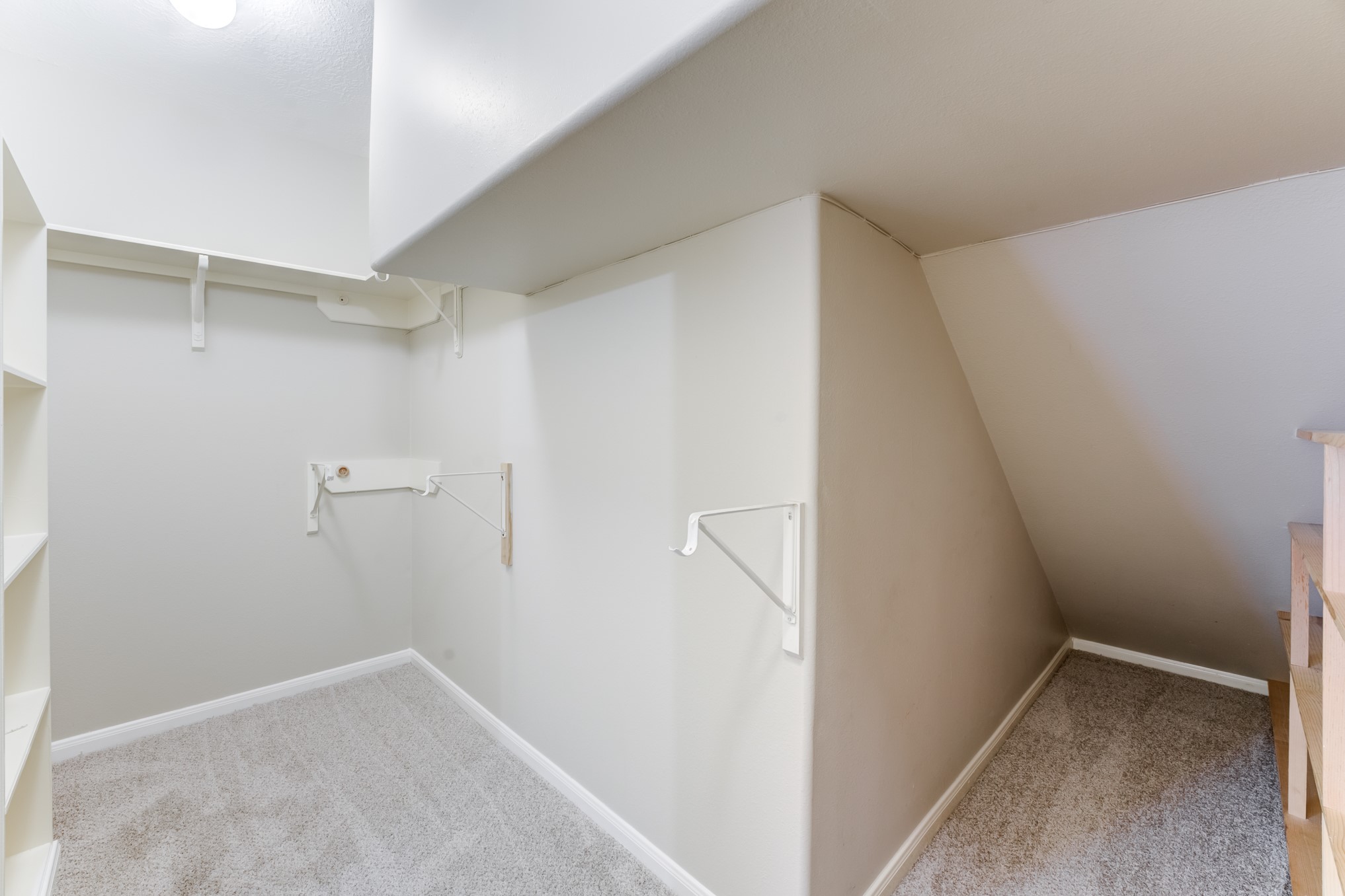 21510 Juniper Meadows Drive Spring, TX 77388 - Photo 23 of 39 Primary closet