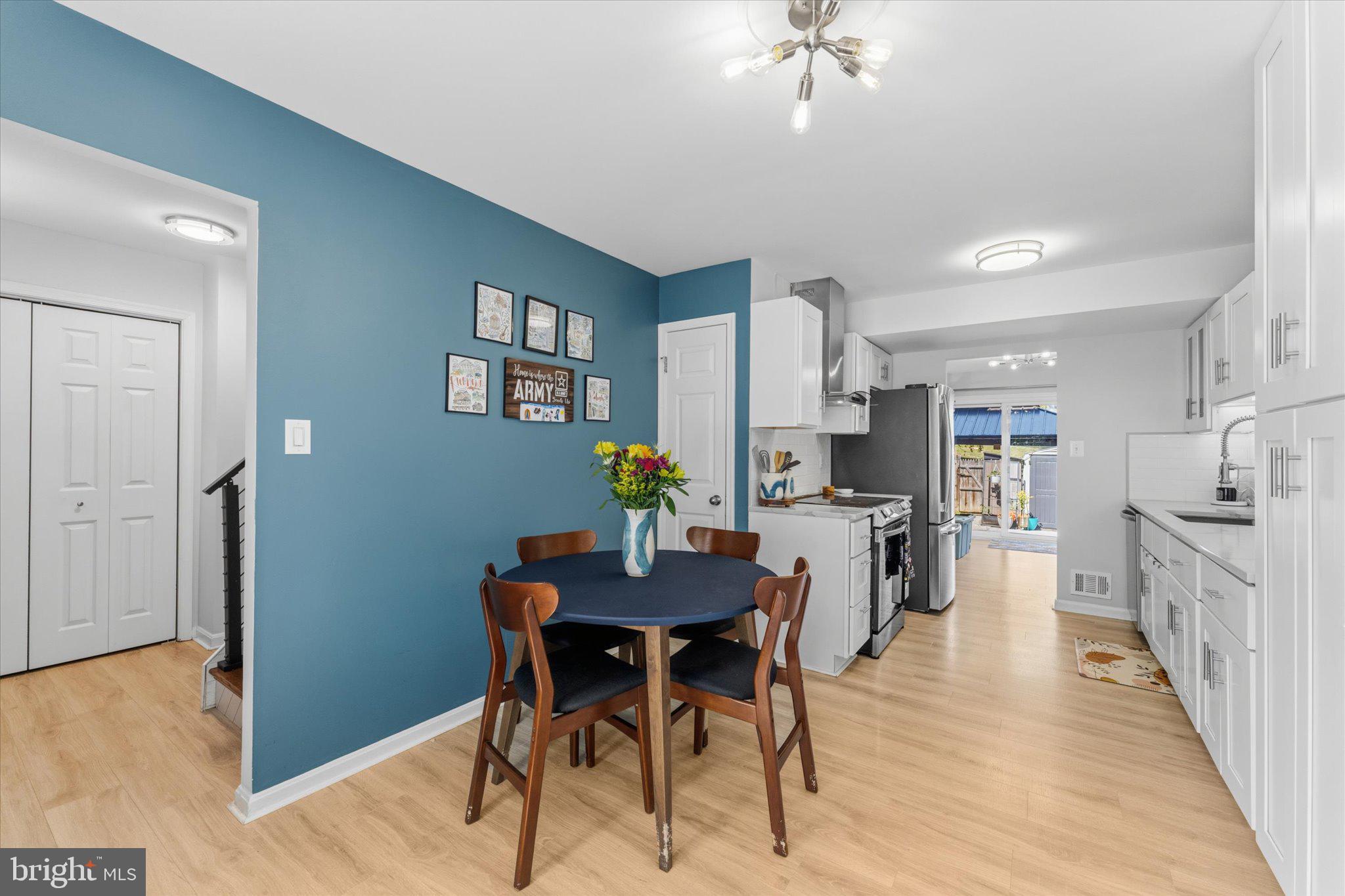 6865 Brian Michael Court Springfield, VA 22153 - Photo 9 of 44 Eat in Kitchen