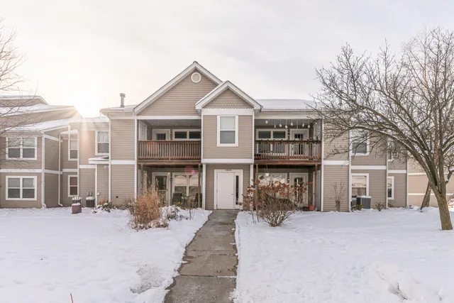 $275,000 | 1405 Millbrook Trail, Ann Arbor, MI 48108