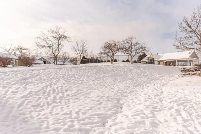 $275,000 | 1405 Millbrook Trail, Ann Arbor, MI 48108