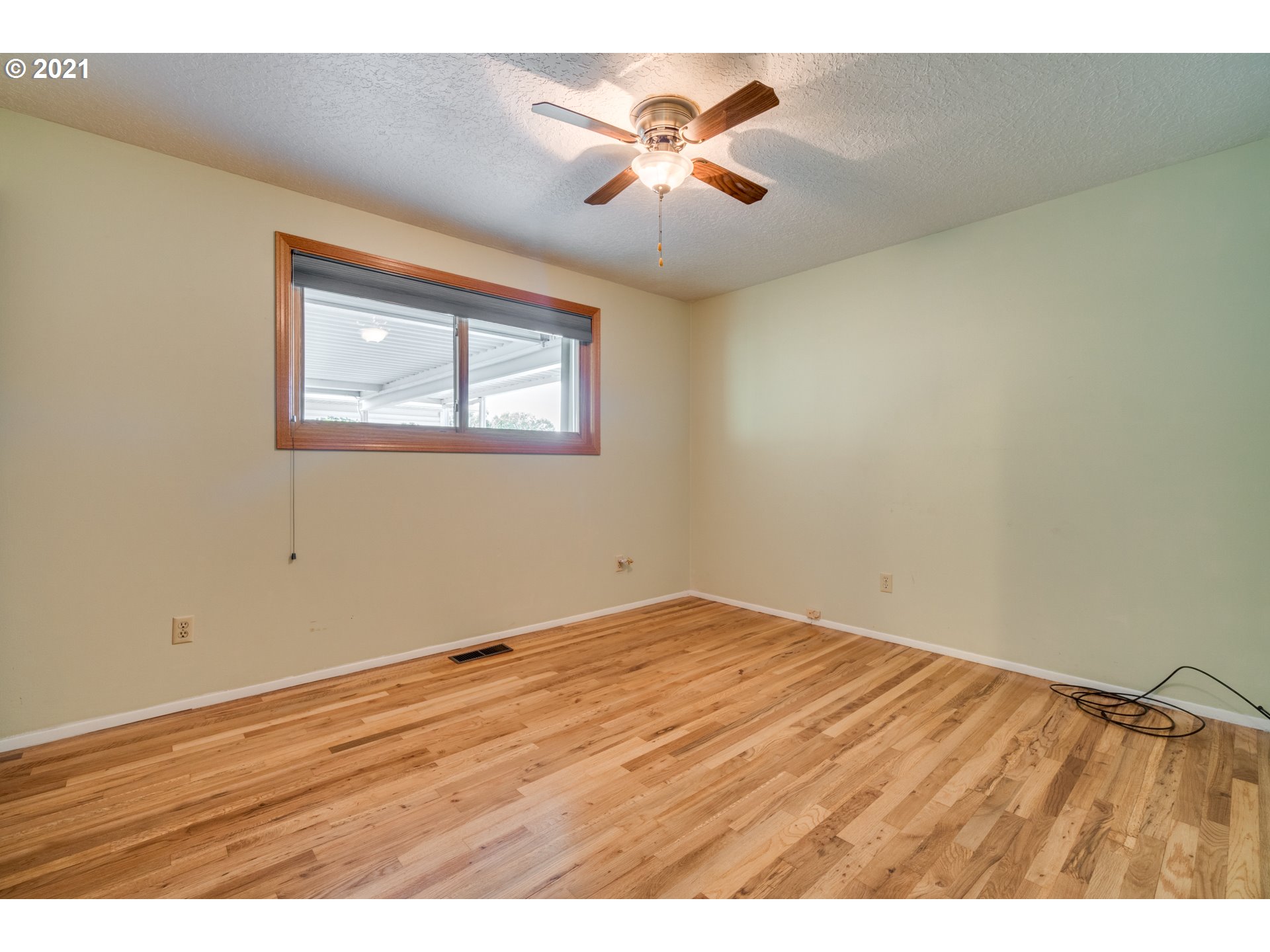 1425 Princeton Road Woodburn, OR 97071 - Photo 11 of 31 Gallery Image 11