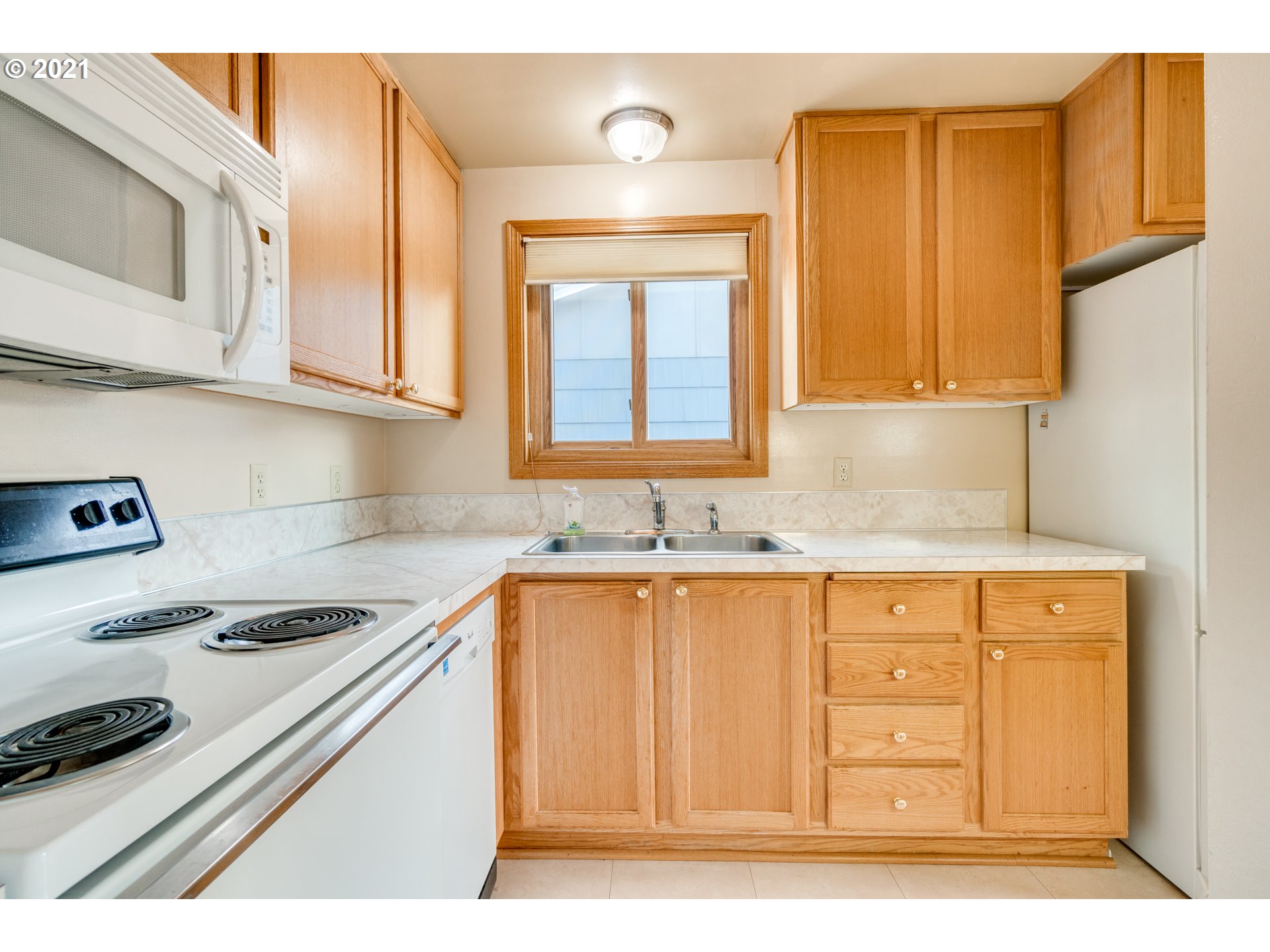 1425 Princeton Road Woodburn, OR 97071 - Photo 5 of 31 Gallery Image 5