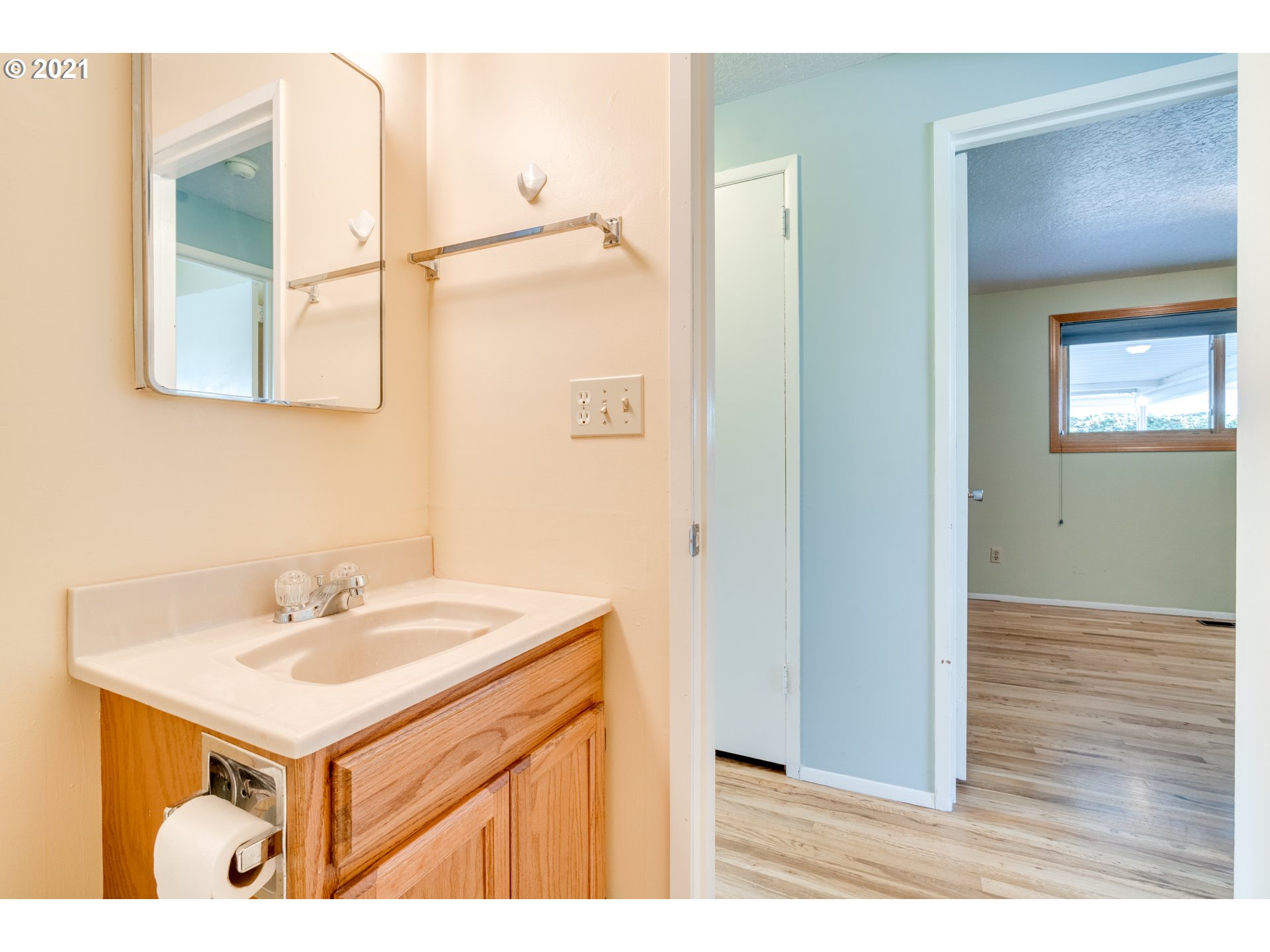 1425 Princeton Road Woodburn, OR 97071 - Photo 8 of 31 Gallery Image 8