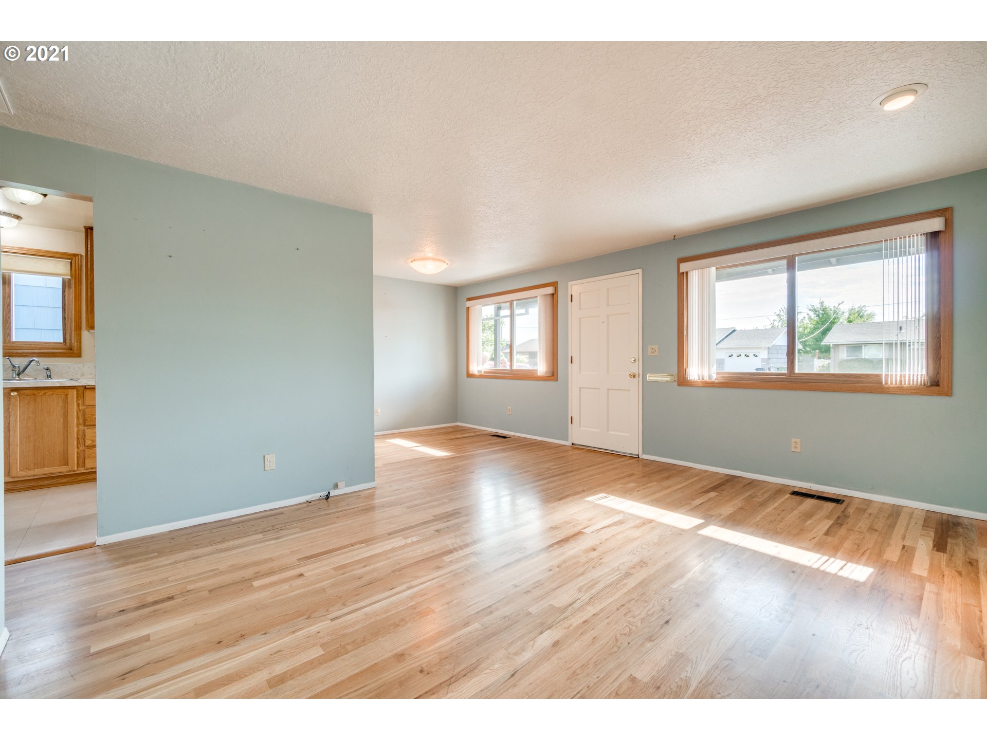 1425 Princeton Road Woodburn, OR 97071 - Photo 10 of 31 Gallery Image 10