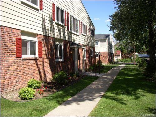 755 West Maple Road, Unit 755 Clawson, MI 48017 - Photo 1 of 12