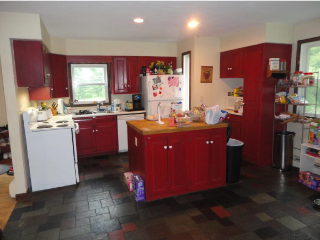 73 Governor Peck Road Jericho, VT 05465 - Photo 3 of 11