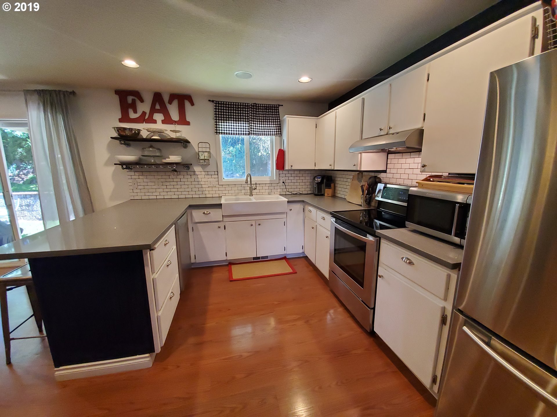 36325 Yocum Loop Sandy, OR 97055 - Photo 3 of 29 Gallery Image 3