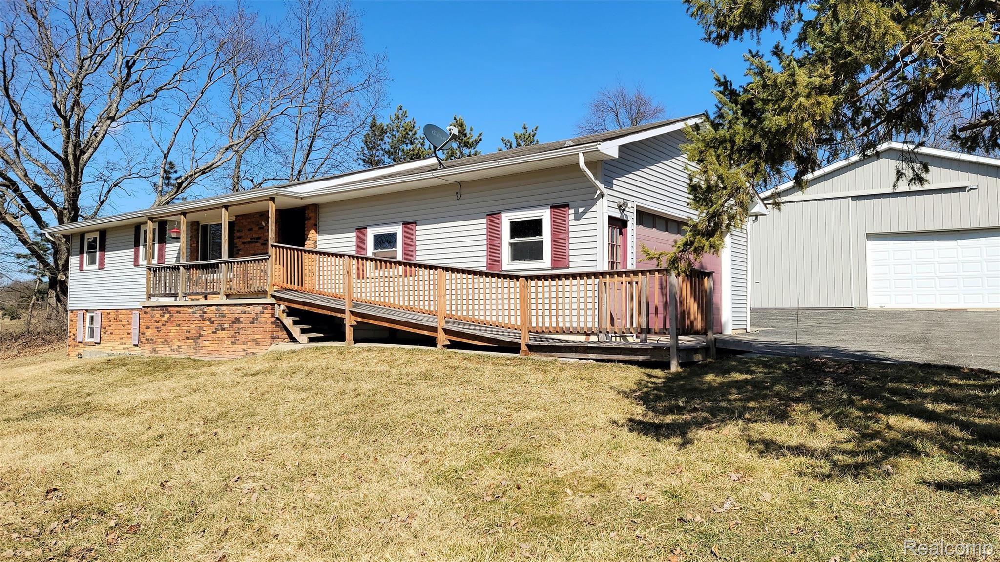 2972 Byron Road Howell, MI 48855 - Photo 9 of 30 20210312_141036.jpg