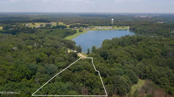 $195,000 | Chestnut Hill Road, Flora, MS 39071