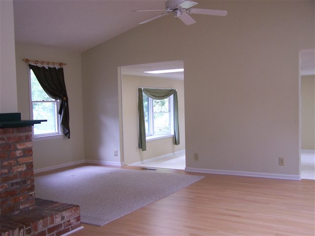 108 South Spring Street, Unit PEACEFUL VALLEY Central, SC 29630 - Photo 4 of 14 Gallery Image 4