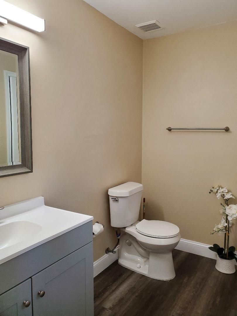 952 Balkin Road Tallahassee, FL 32305 - Photo 4 of 10 Gallery Image 4