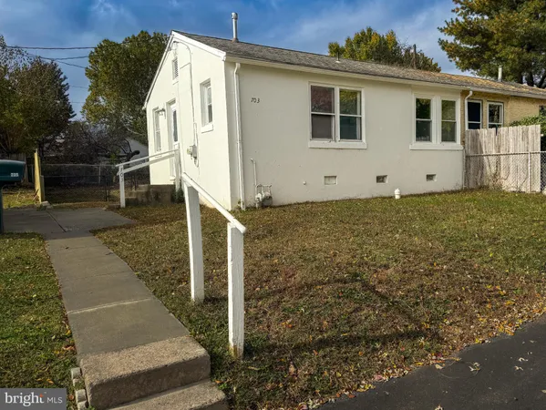 $164,812 | 703 Dover Court, Wallingford, PA 19086
